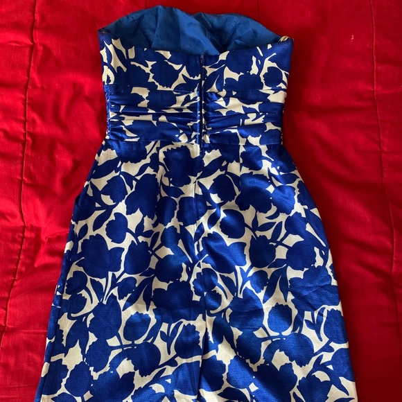 Dress - Picture 7 of 7